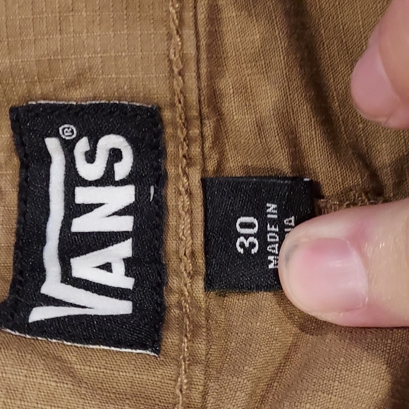 NWT Women's Vans Shorts Size 30💥💥 - Picture 4 of 10